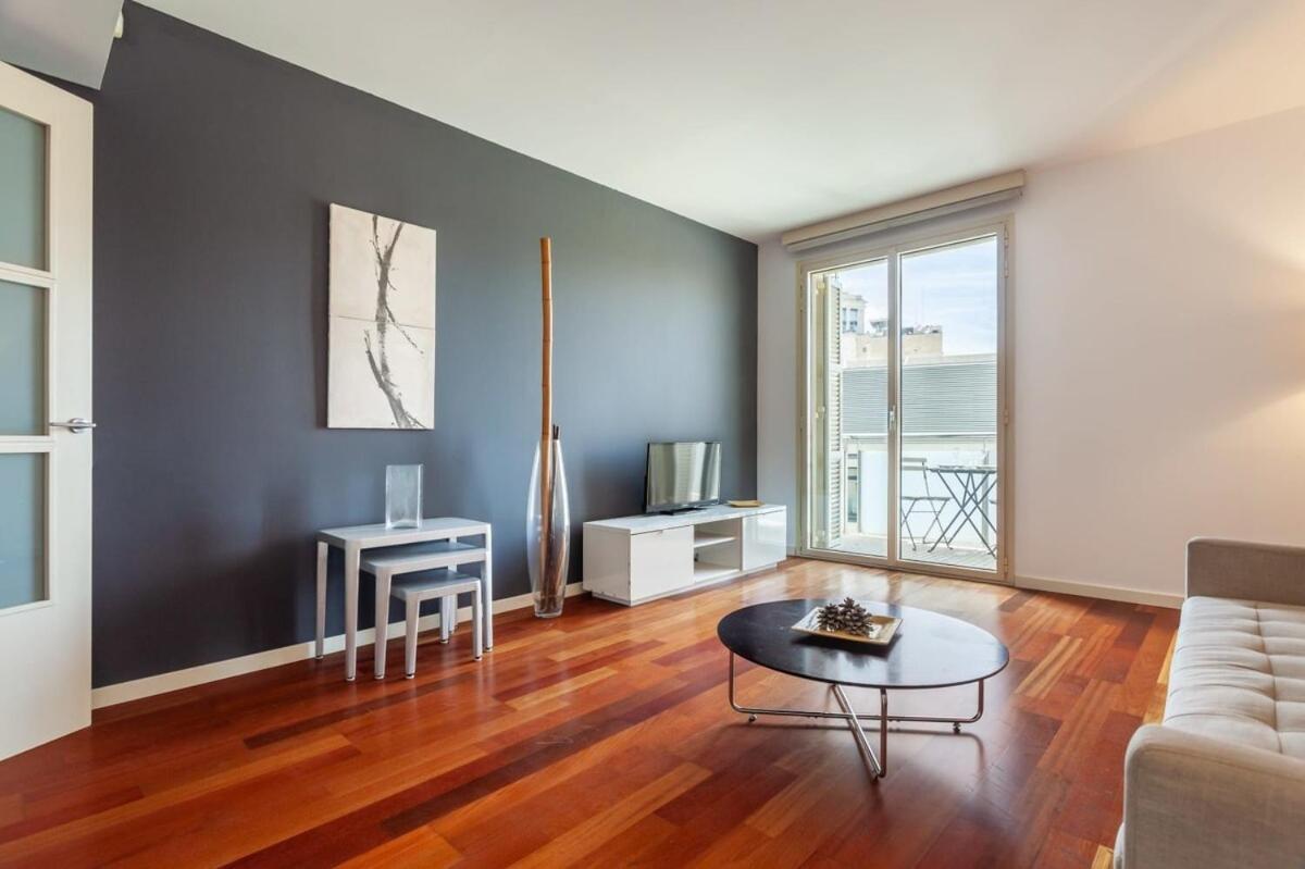 Plaça Catalunya Luxurious 2bedroom with balcony Barcelone