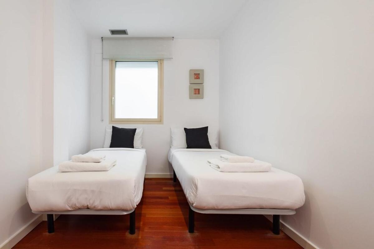 Placa Catalunya Modern 2Bedroom With Balcony